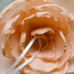 Cuscino porta fedi Peonia rosa cipria - immagine 3