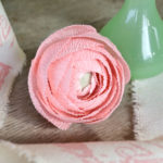 Ranuncoli di carta crespa rosa - immagine 3