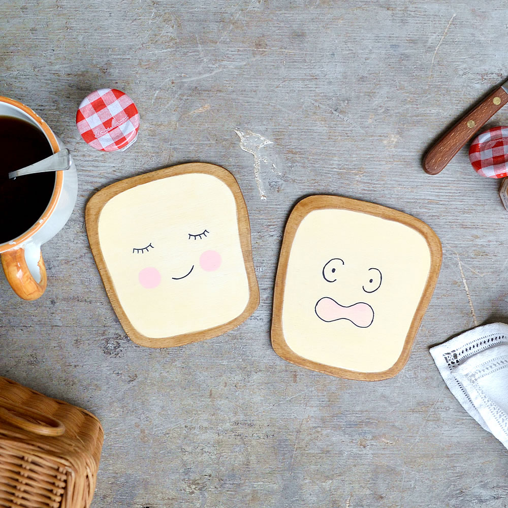 Sotto tazza Toast per colazione