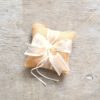 Cuscino porta fedi con fiocco in tulle juta