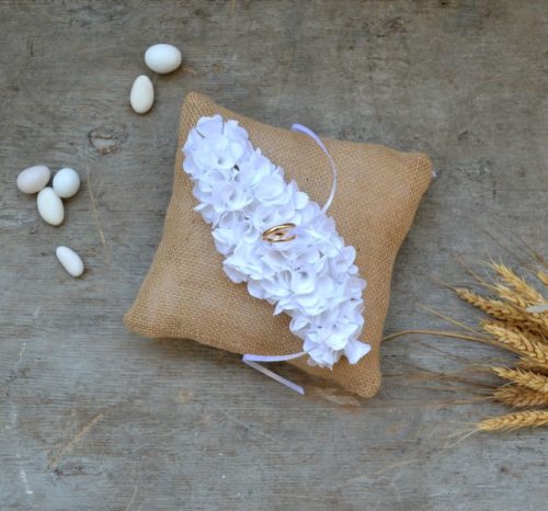 cuscino porta fedi in juta e fiori di lino